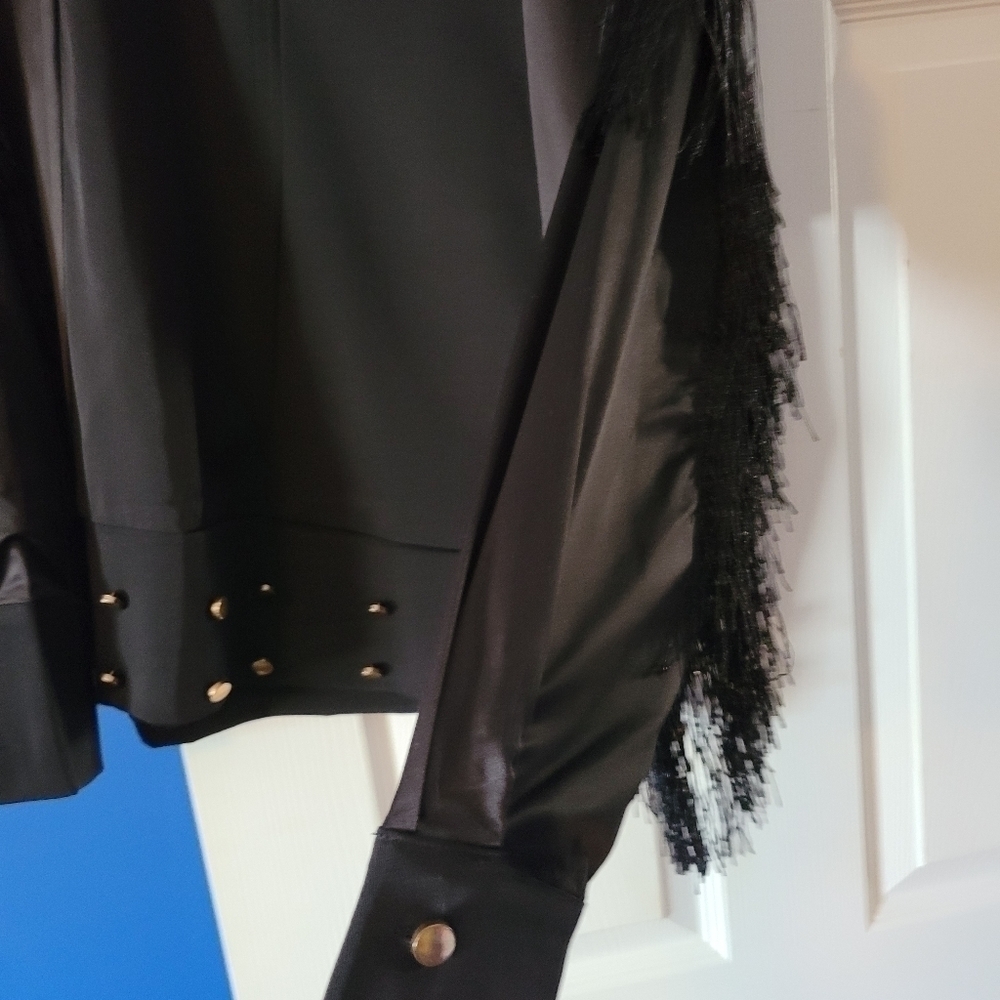 Top 🤠 - Picture 3 of 6